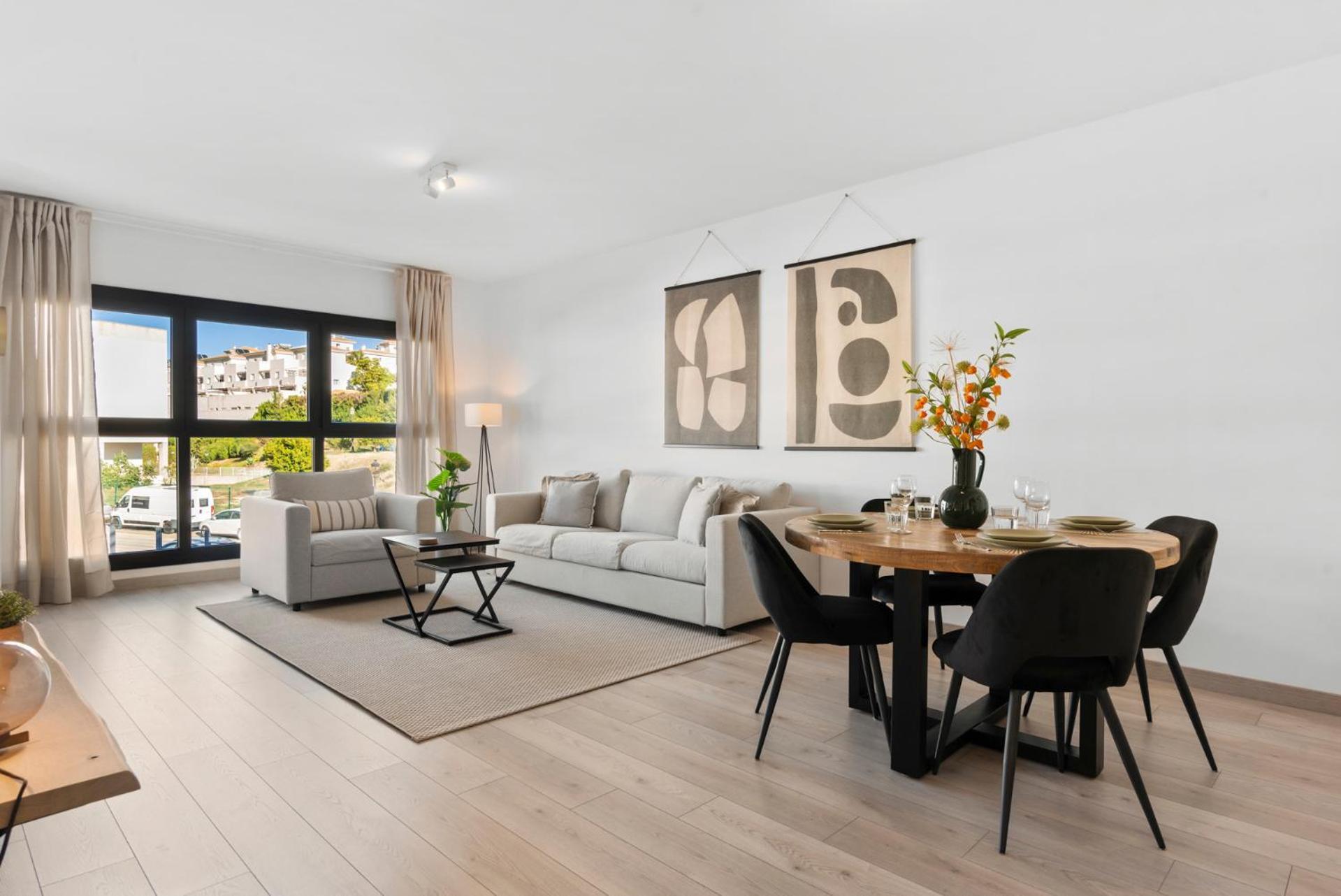 Beautiful 2-Bedroom Apartment Near Center And Beach إِستيبونا المظهر الخارجي الصورة