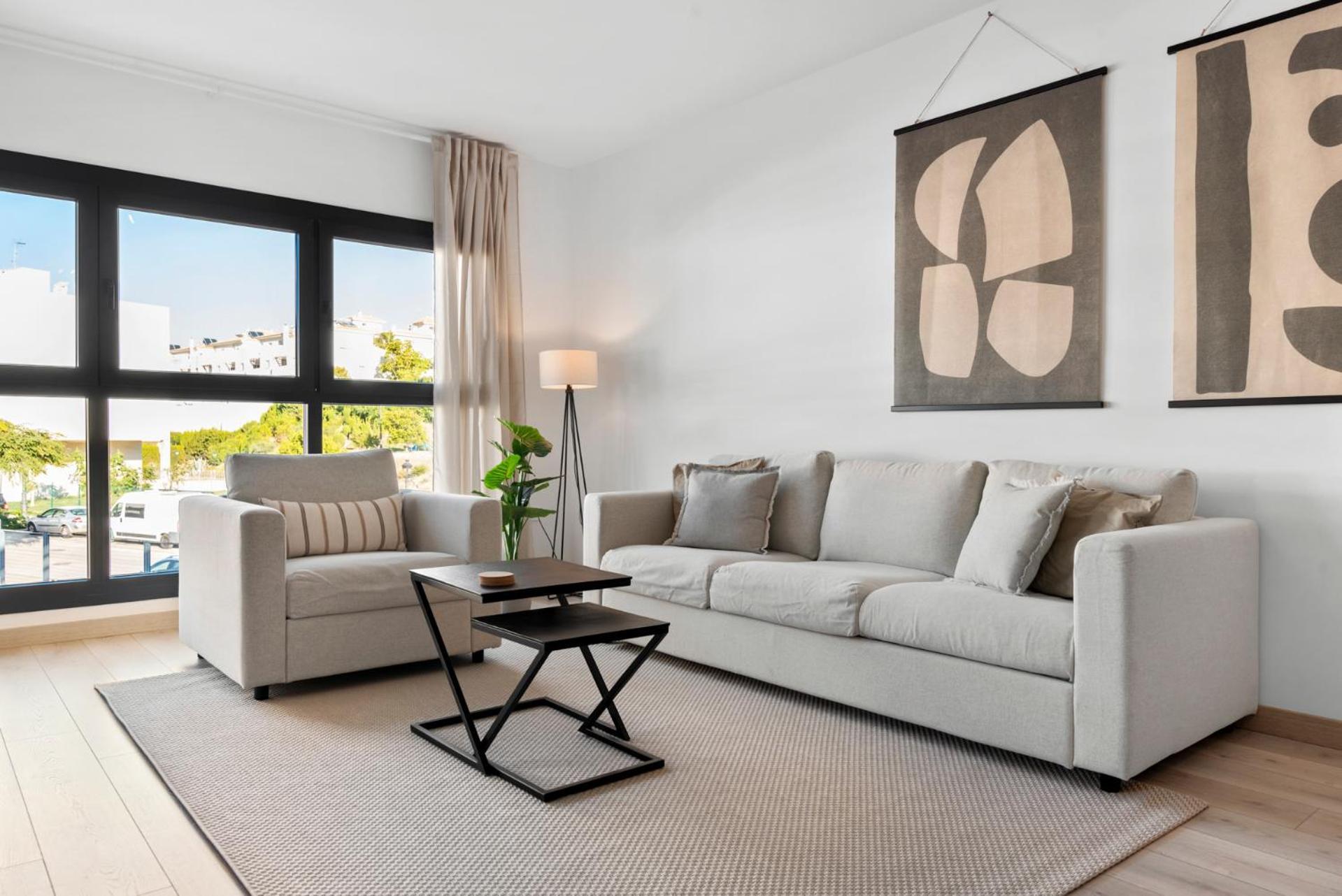Beautiful 2-Bedroom Apartment Near Center And Beach إِستيبونا المظهر الخارجي الصورة