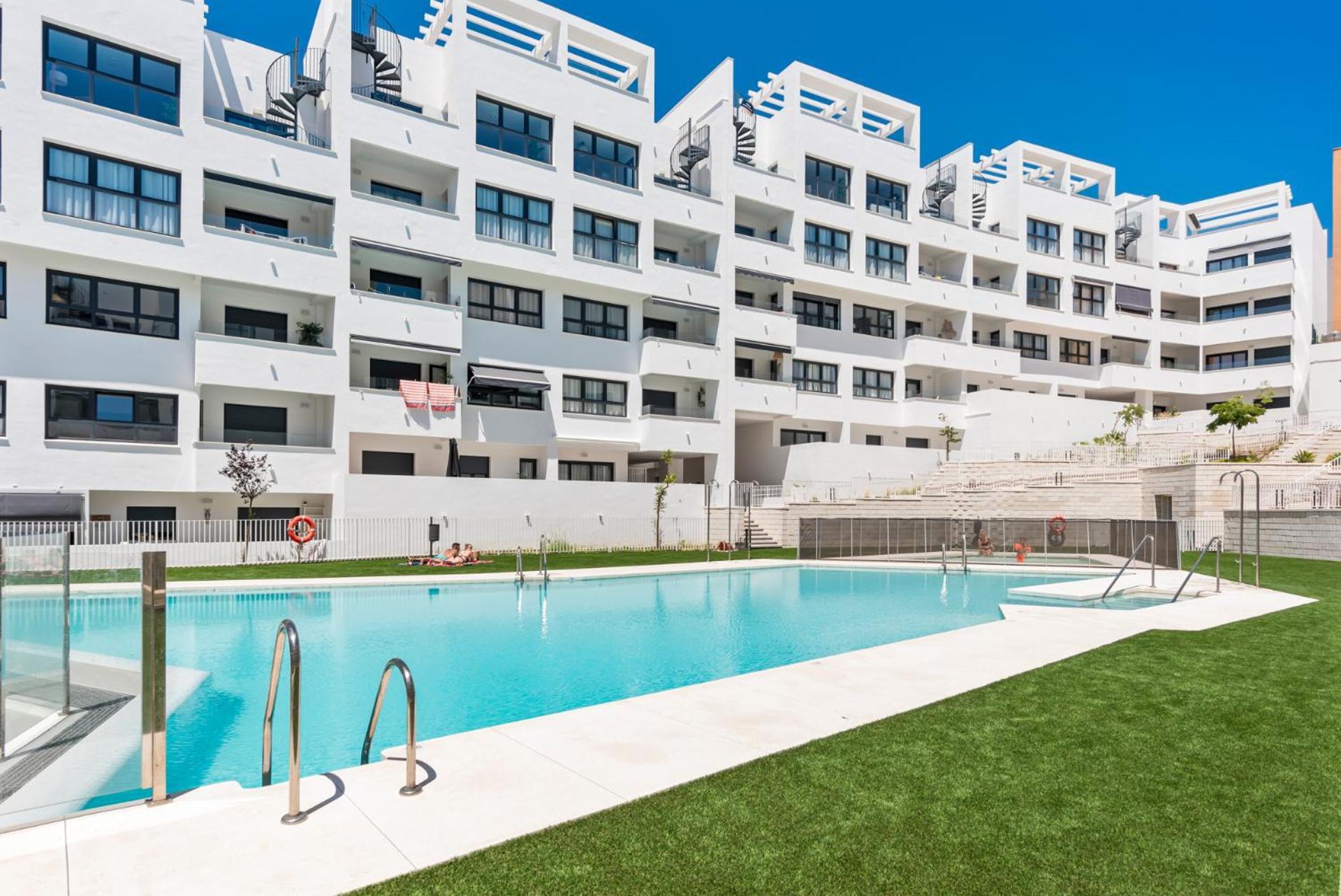 Beautiful 2-Bedroom Apartment Near Center And Beach إِستيبونا المظهر الخارجي الصورة