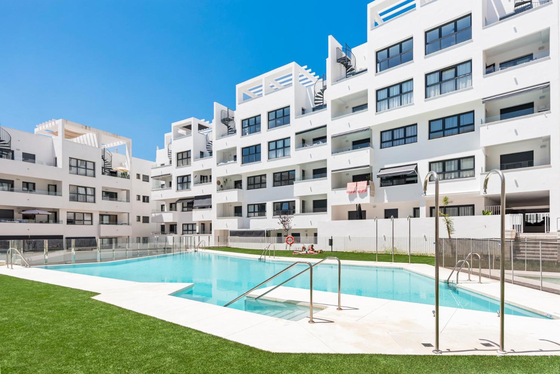 Beautiful 2-Bedroom Apartment Near Center And Beach إِستيبونا المظهر الخارجي الصورة