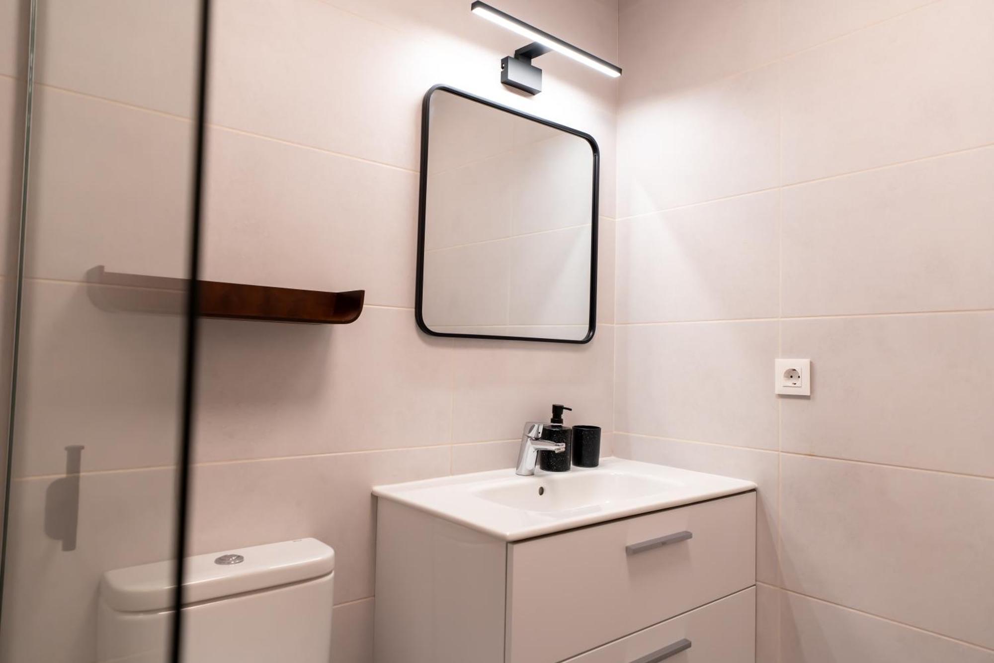 Beautiful 2-Bedroom Apartment Near Center And Beach إِستيبونا المظهر الخارجي الصورة